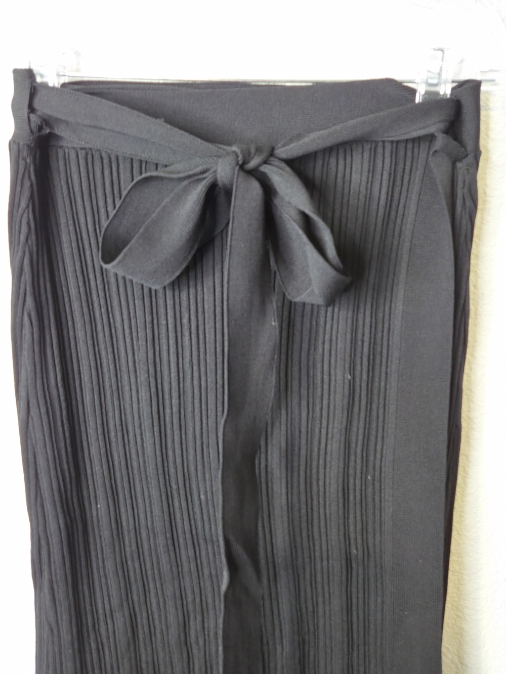 Significant Other Black Pleated Knit Skirt with Crossover Waist Tie US Size 8